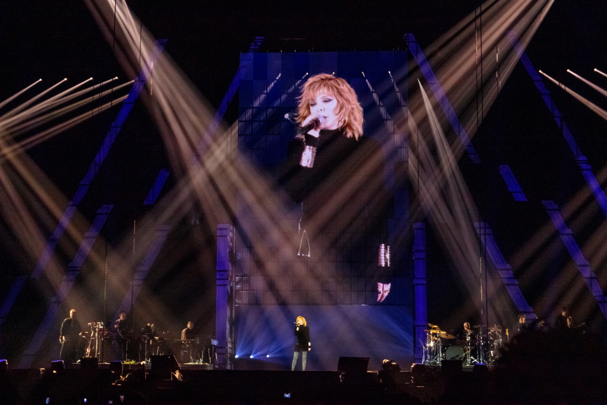 Mylène Farmer - Paris La Défense Arena, Paris (2019) - Live Report